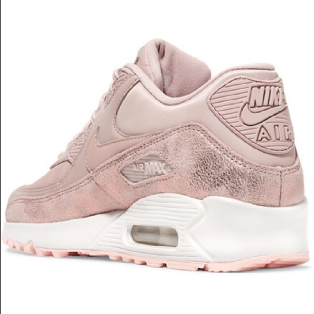 Nike Air Max 90 Premium metallic-suede sneakers - Picture 5 of 8